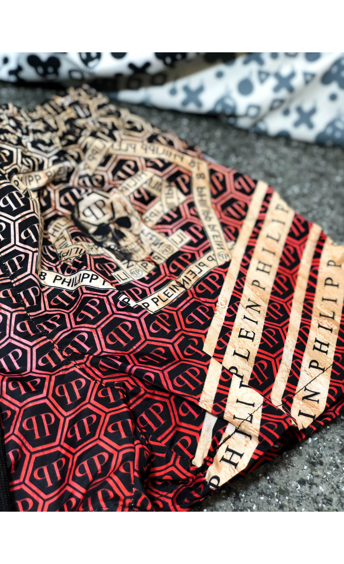 Різнокольорові чоловічі пляжні шорти