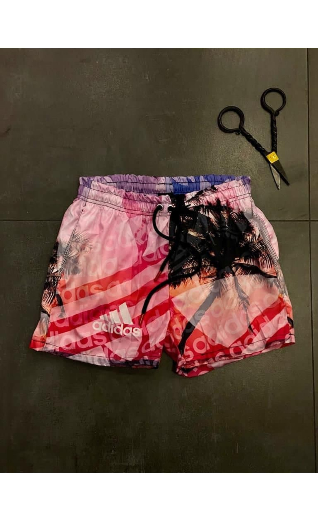 Рожеві чоловічі пляжні шорти