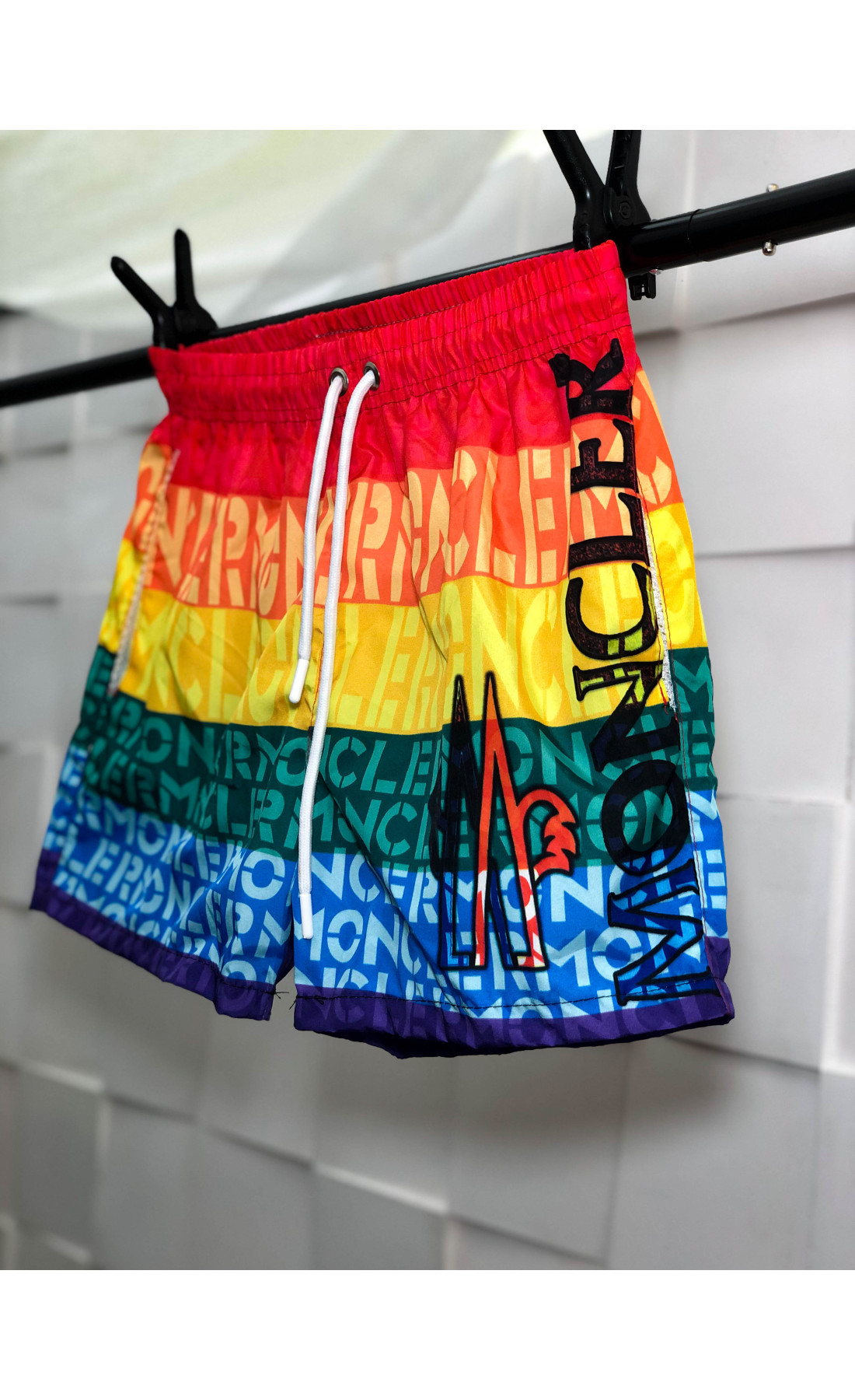 Різнокольорові чоловічі пляжні шорти