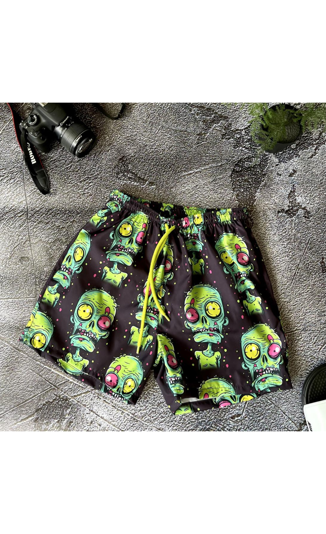 Комфортні чоловічі пляжні шорти з модним дизайном на підкладці