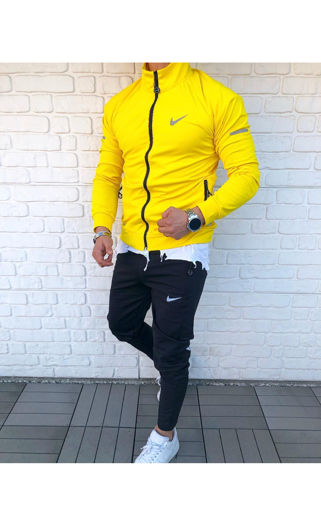 Спортивний костюм