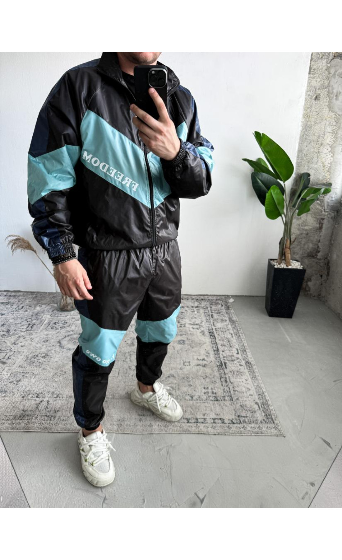 Чорний чоловічий костюм олімпійка штани з плащівки