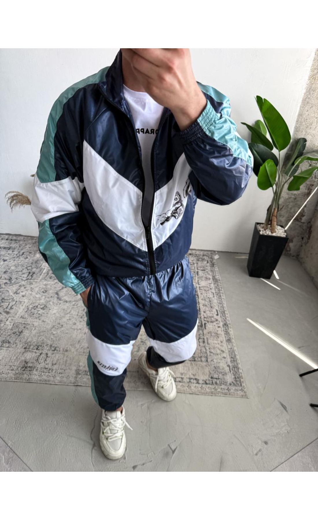 Чоловічий синій спортивний костюм з плащівки