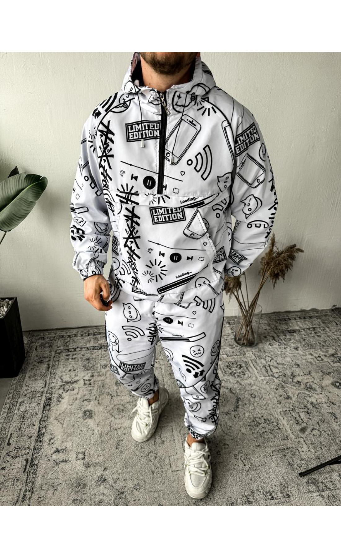 Анорак+штани. матеріал - вітро/вологозахисна плащівка (всередині підкладка)