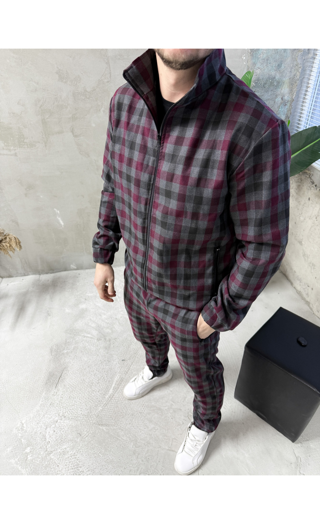 Костюм у клітинку чоловічий гострі картузи