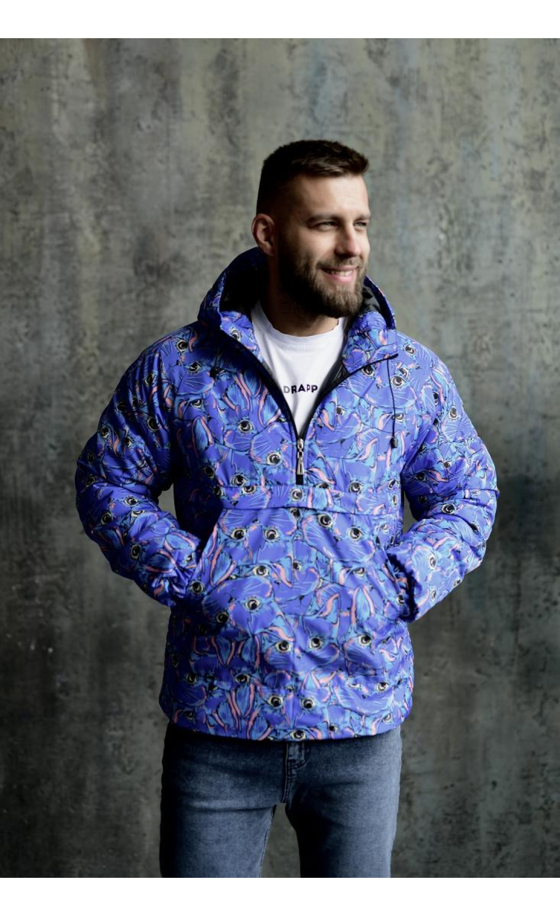 Чоловіча куртка анорак блакитного кольору з принтом