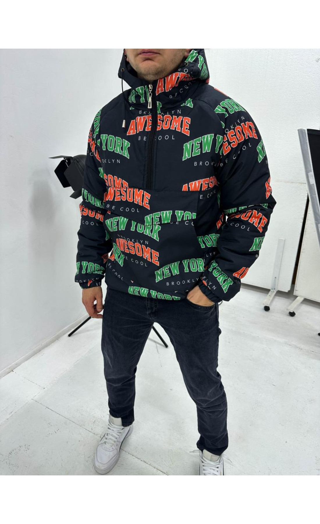 Анорак теплий чоловічий темного кольору наповнювач синтепух