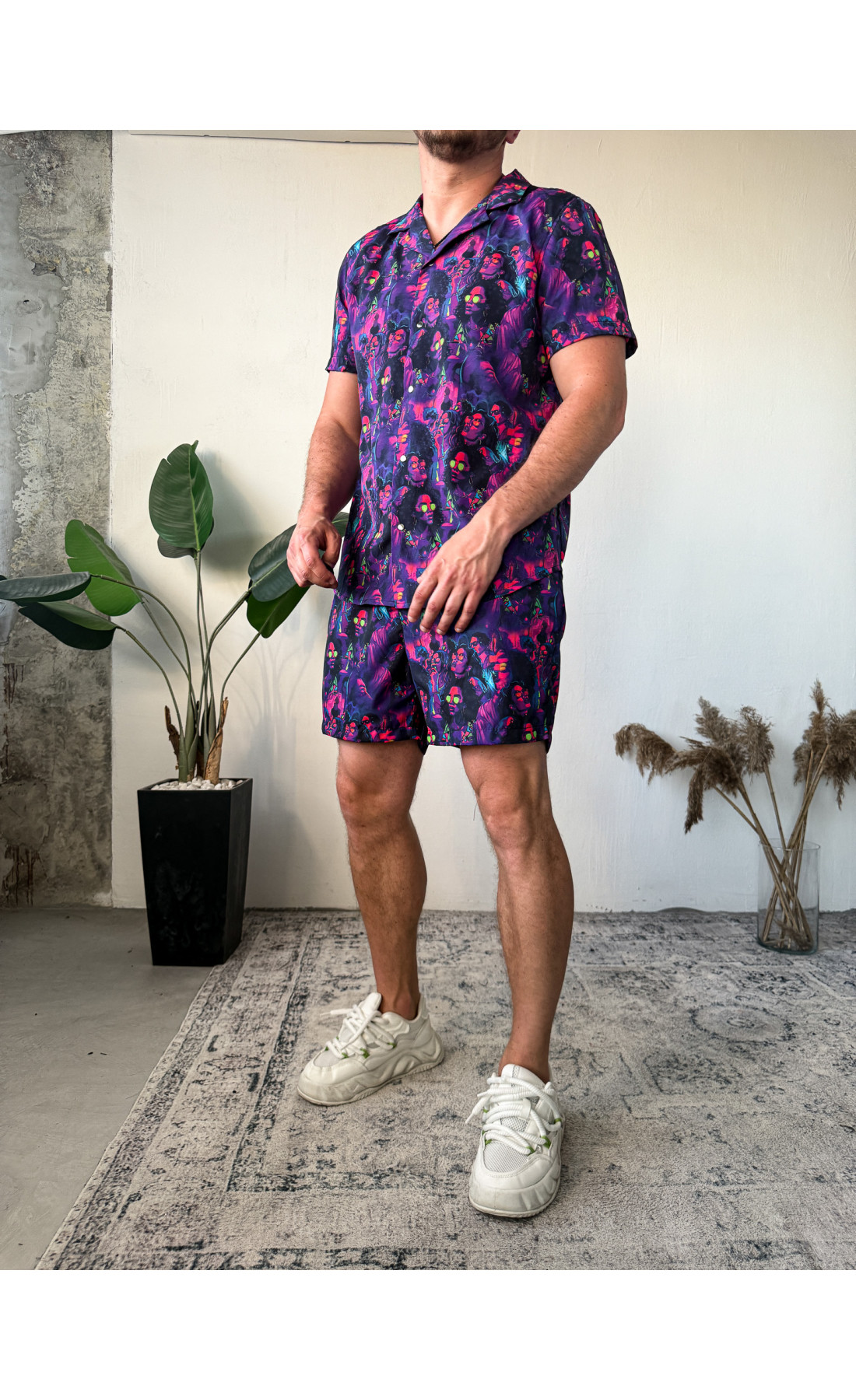 Матеріал: шорти (плащівка, всередині сіточка) сорочка (софт. туреччина. швидко сохне)