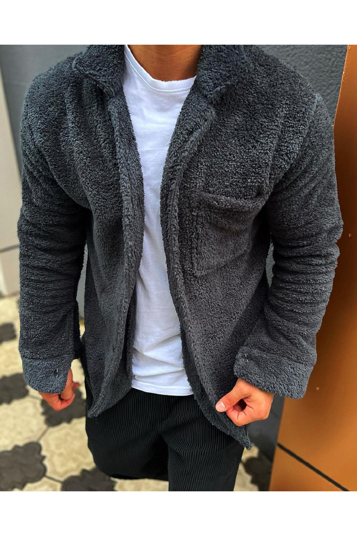 Чоловіча тепла сорочка чорного кольору