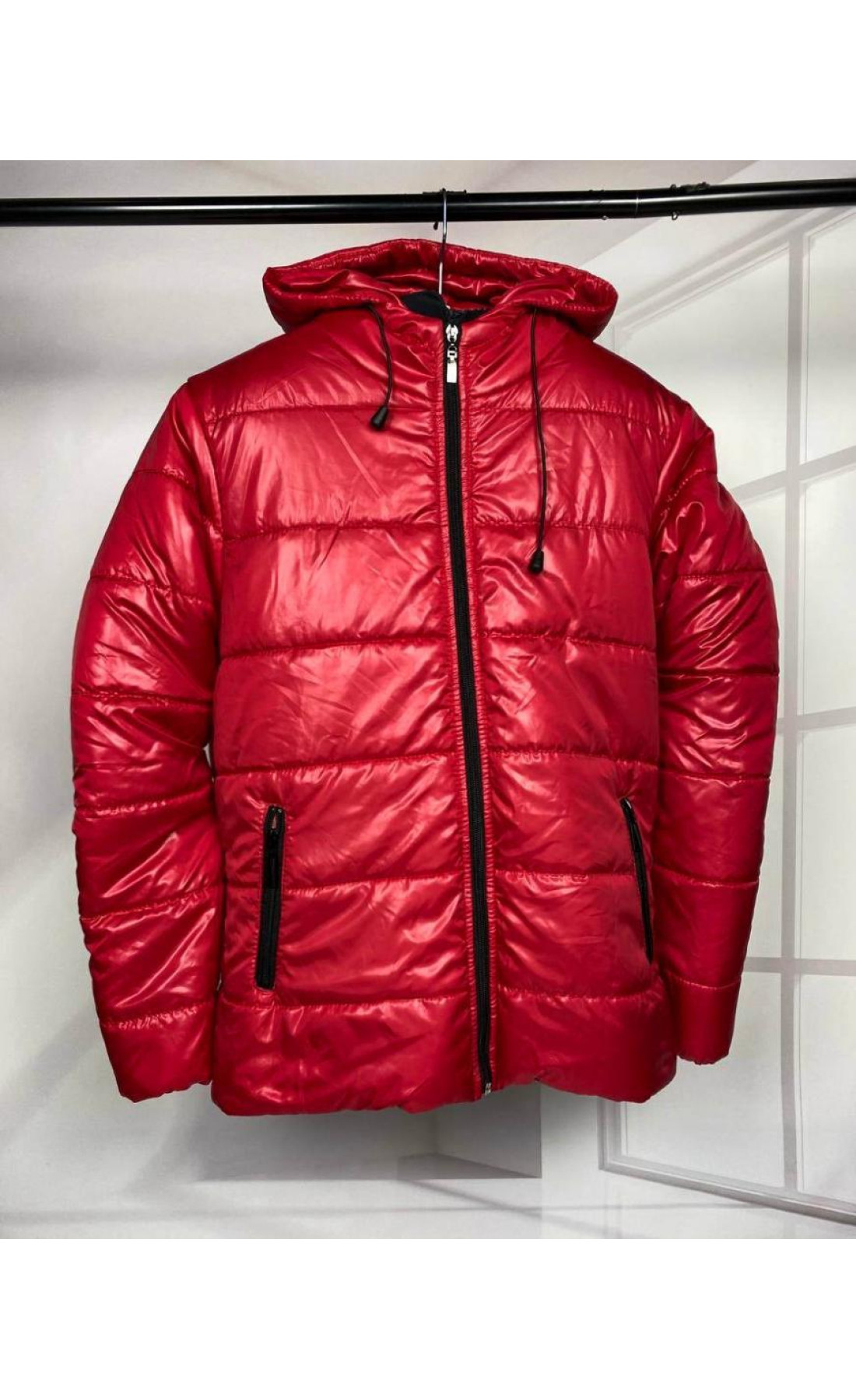 Однотонна ууртка чоловіча червоного кольору