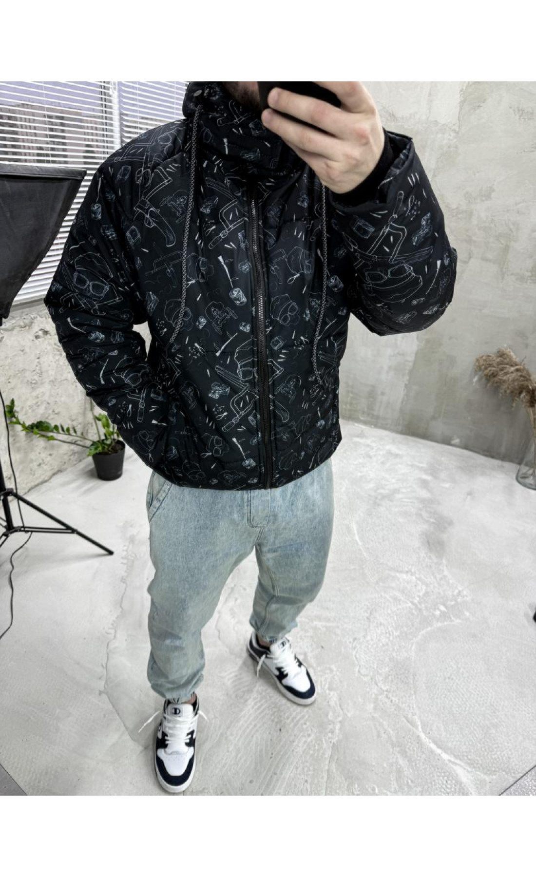 Куртка зимова зі знімним капюшоном чоловіча