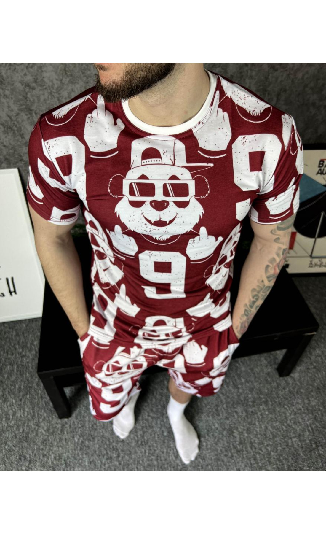 Червоний чоловічий трендовий літній спортивний костюм з модним дизайном