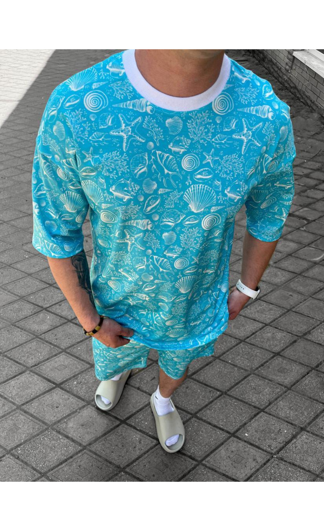 Блакитний спортивний чоловічий костюм з морським принтом футболка шорти