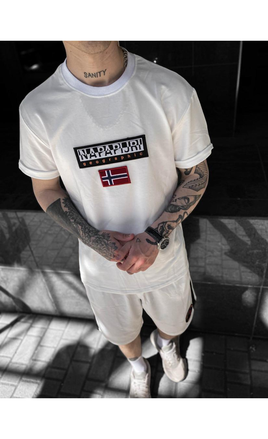 Білий чоловічий літній спортивний костюм з написом