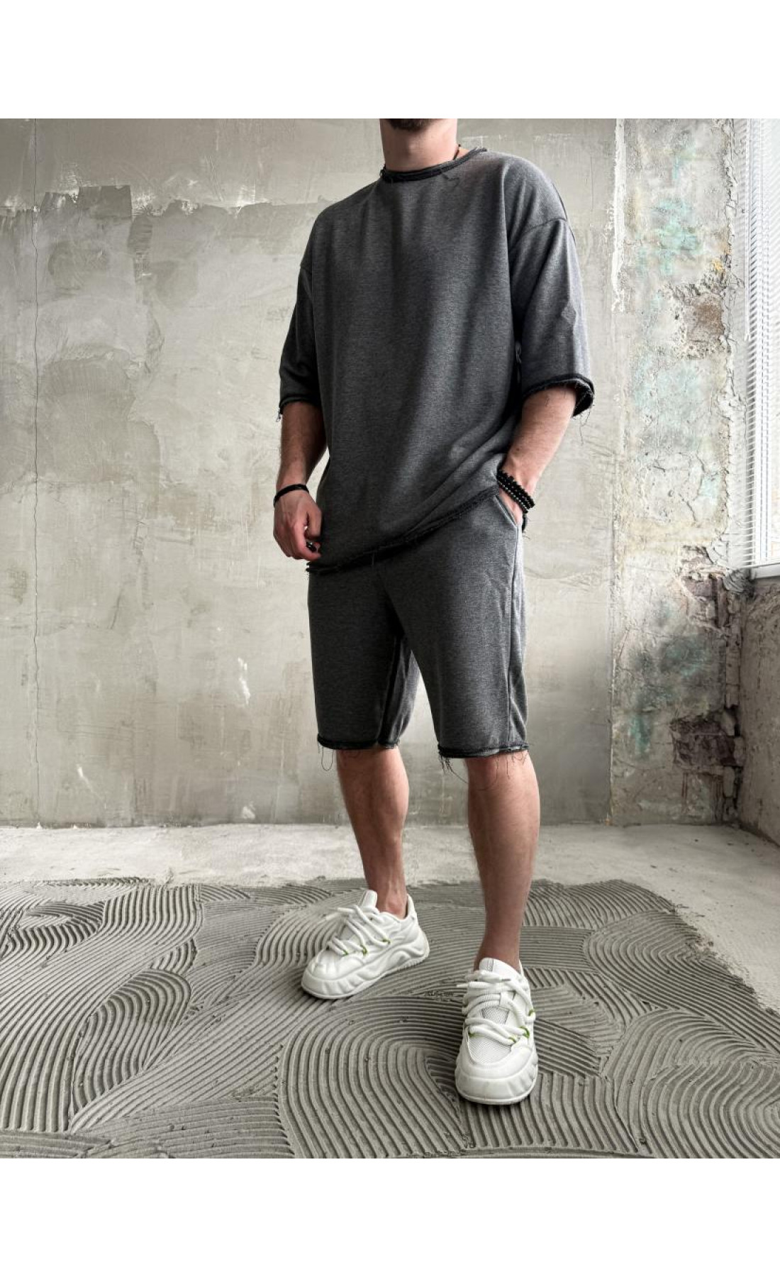 Легкий літній чоловічий темно-сірий однотонний спортивний костюм-двійка