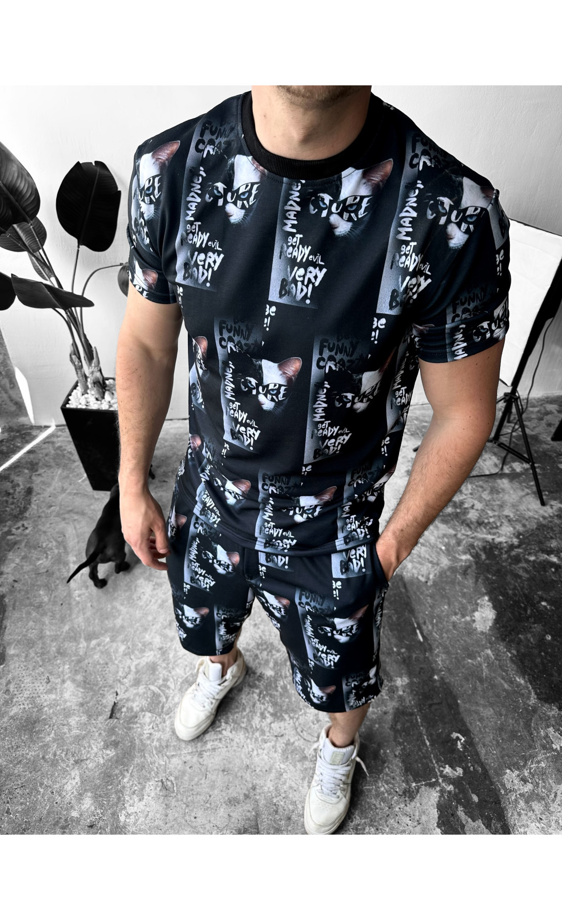 Чорний чоловічий легкий літній спортивний костюм з модним дизайном