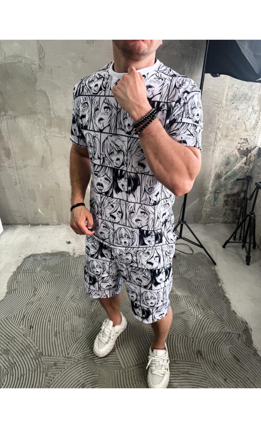 Комфортний білий літній чоловічий спортивний костюм з трендовим принтом