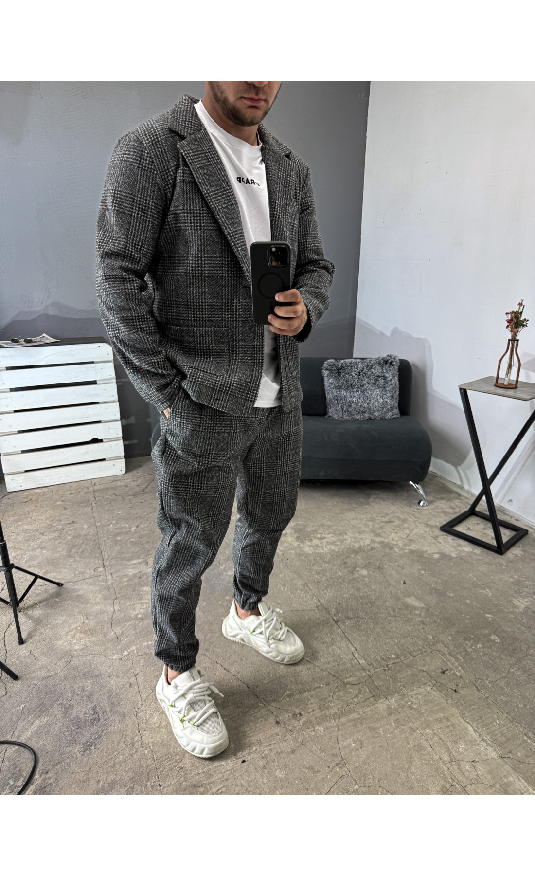 Костюм чоловічий стильний жакет штани модний