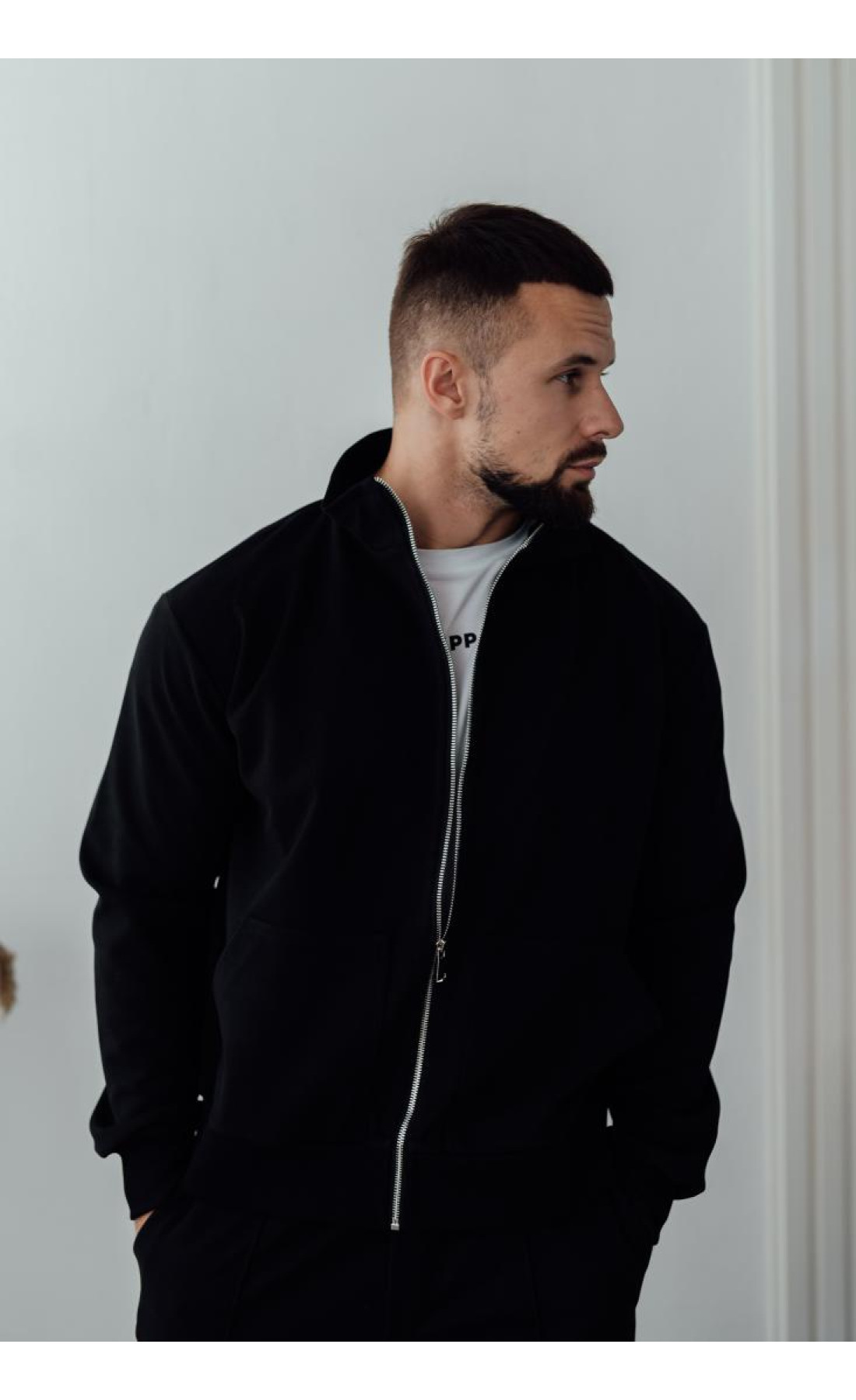 Костюм чоловічий кофта штани класика