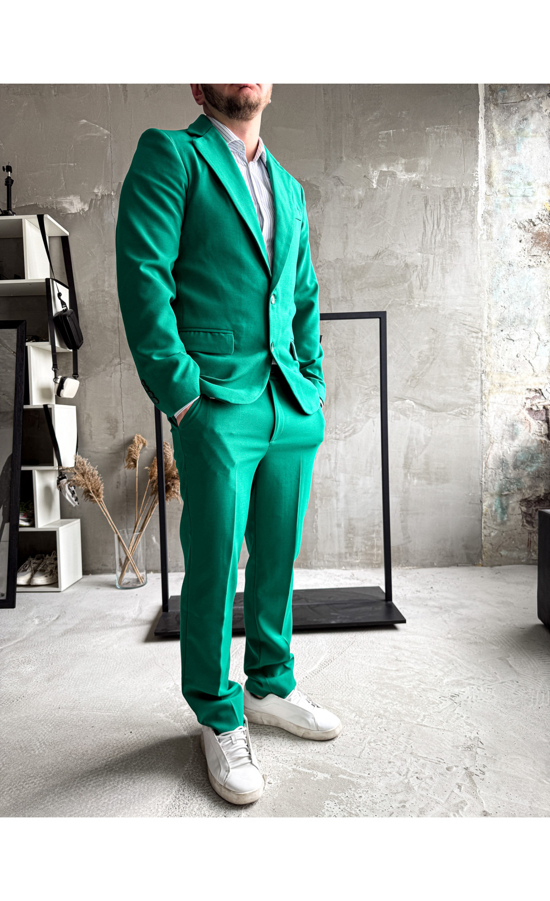 Класичний чоловічий костюм жакет штани стильний приталений весна осінь