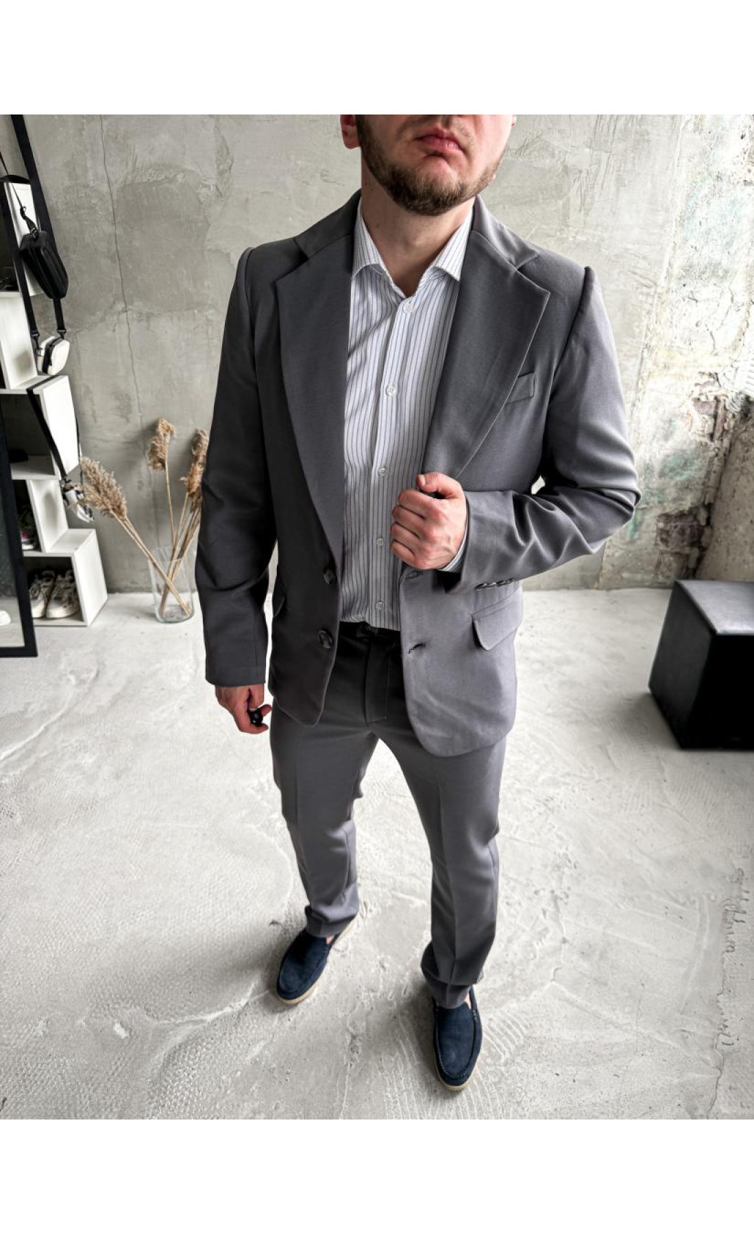 Класичний чоловічий костюм жакет штани стильний приталений весна осінь