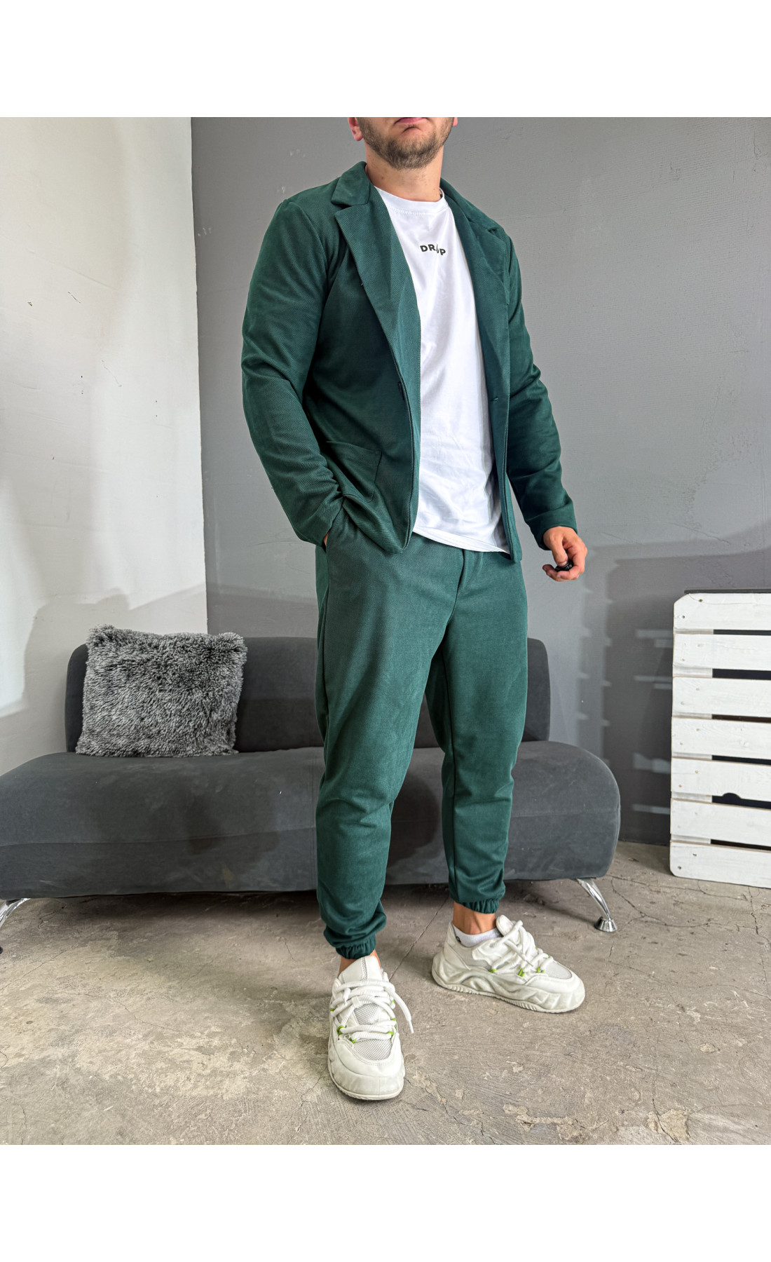 Костюм чоловічий стильний жакет штани модний