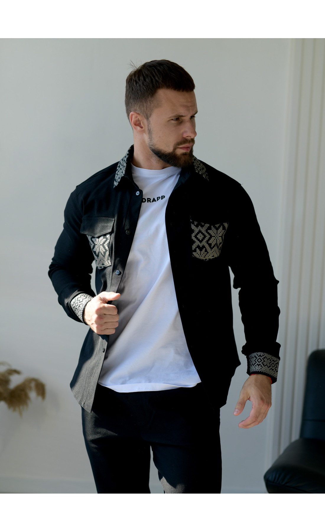 Костюм чоловічий стильний жакет штани чорного кольору