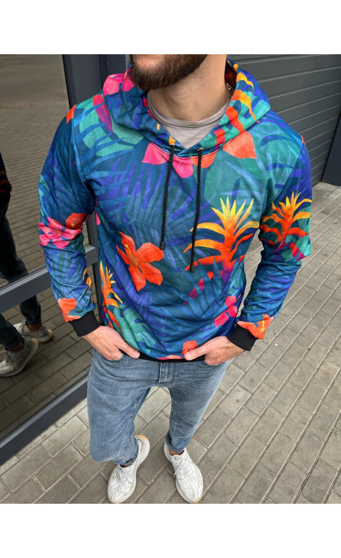 Чоловічий весняний худі в квітках