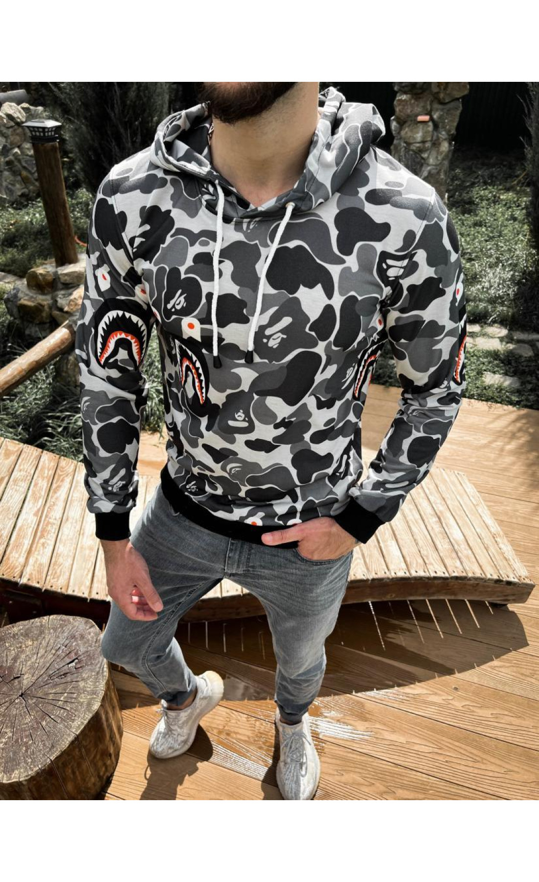 Камуфляжний чоловічий худі бейп сірого кольору з капюшоном