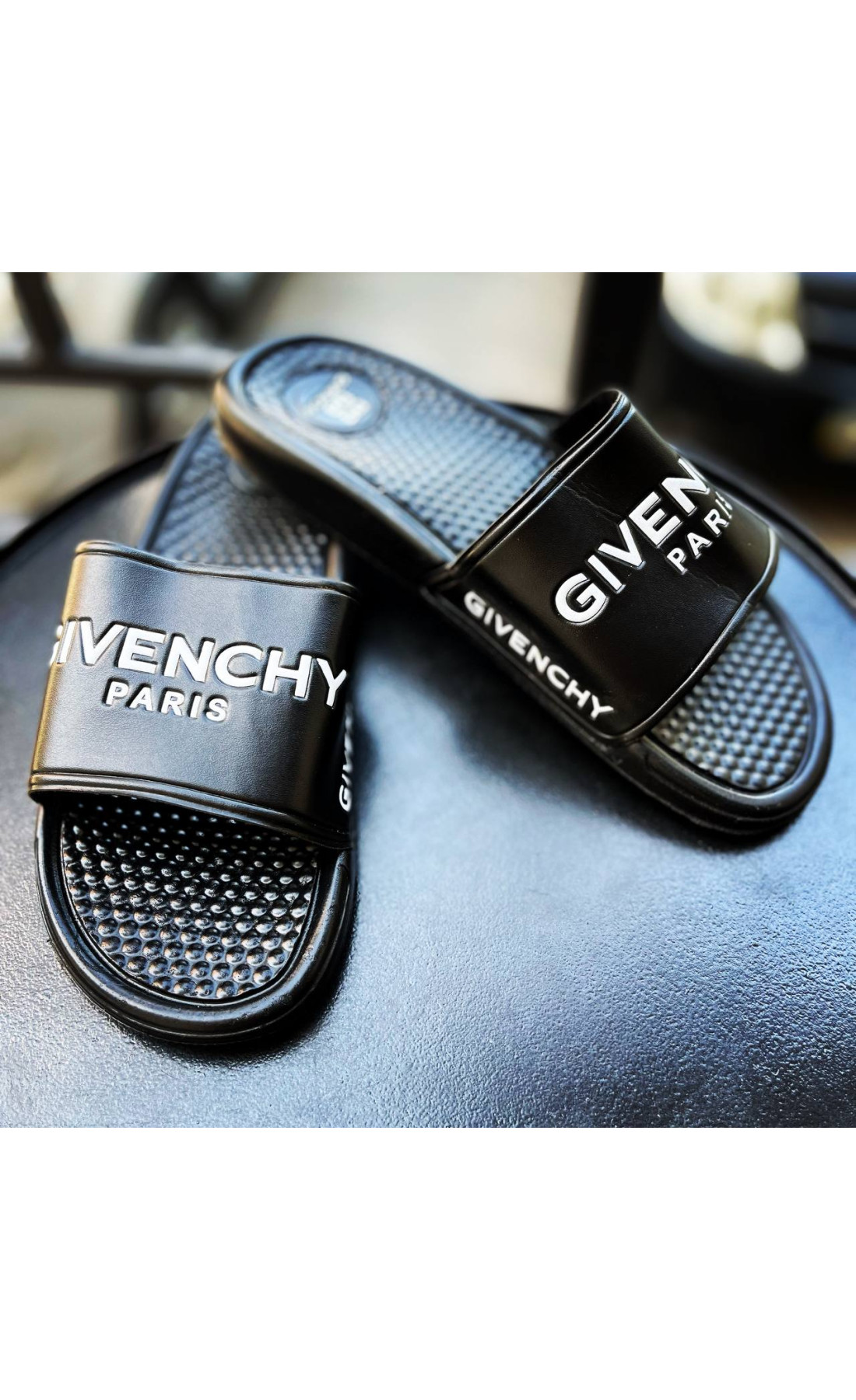 Чорні чоловічі тапки