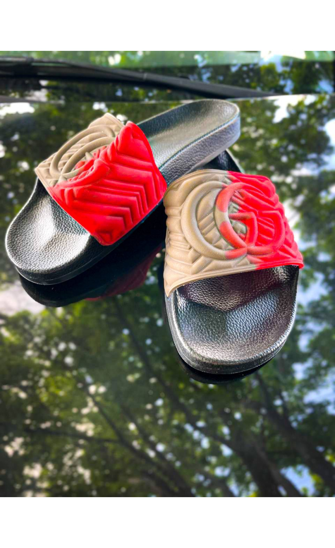 Бежево-червоні чоловічі тапки