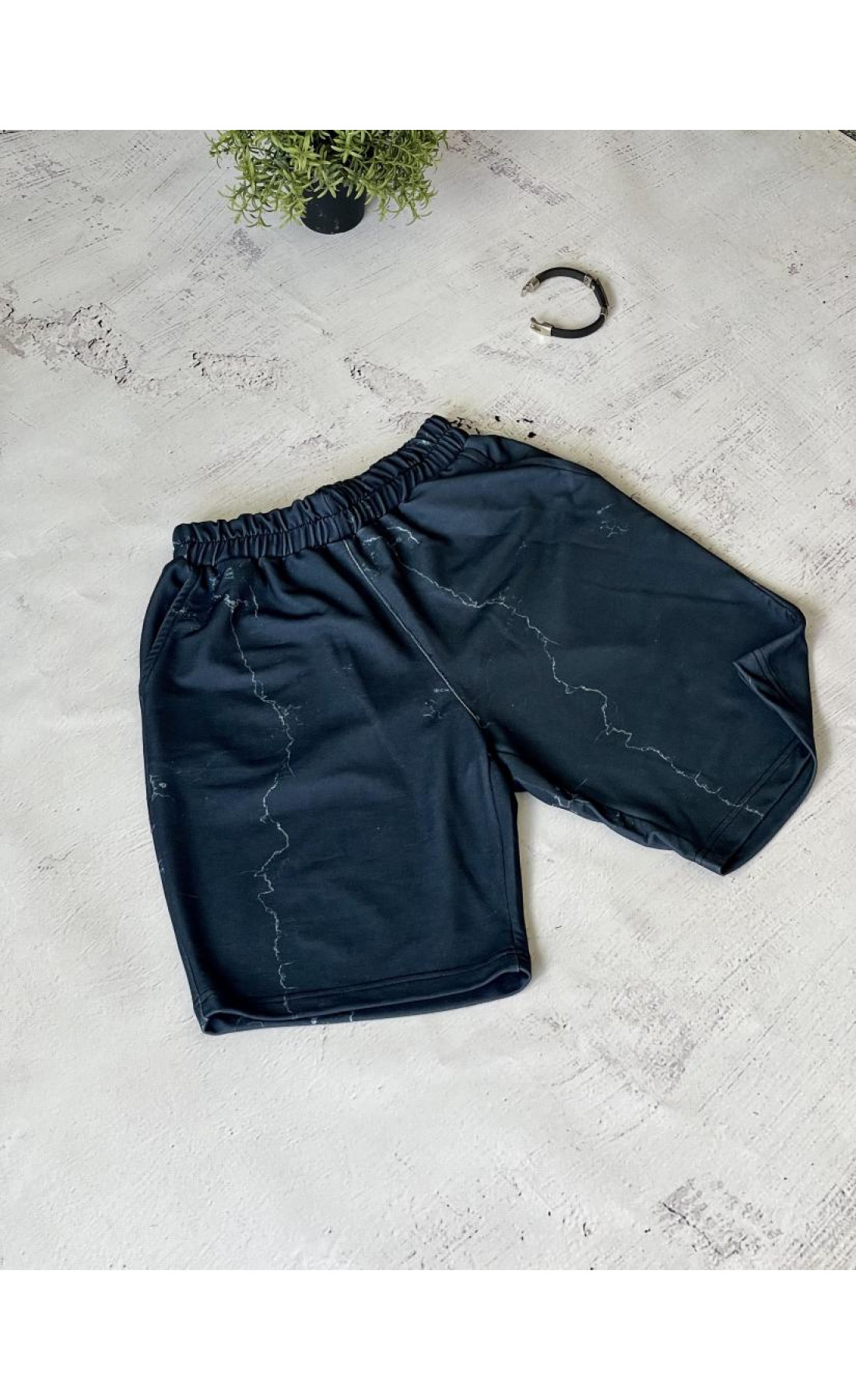 Чорні чоловічі  літні трикотажні шорти зі стильним дизайном