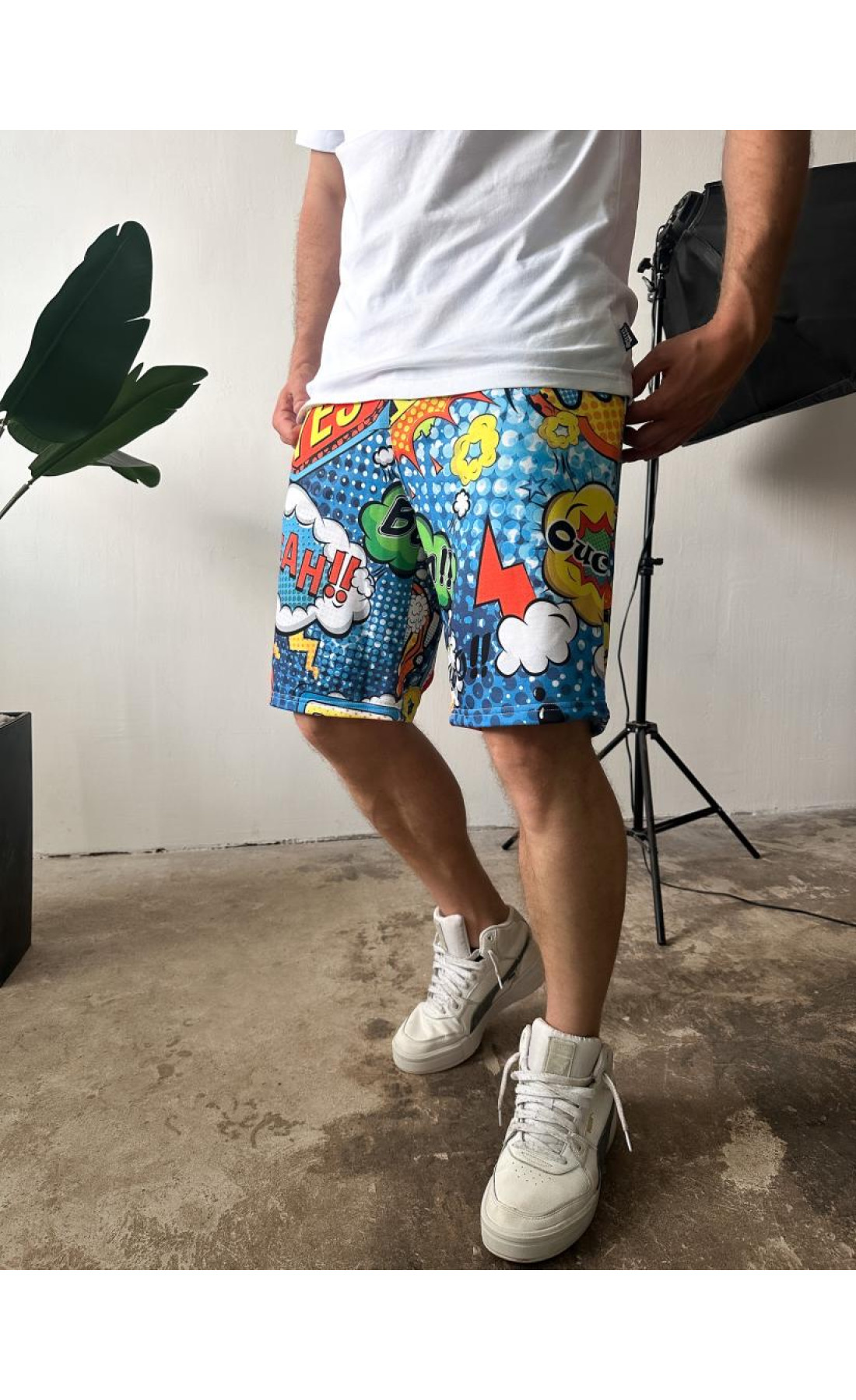 Яскраві чоловічі літні трикотажні шорти з трендовим дизайном