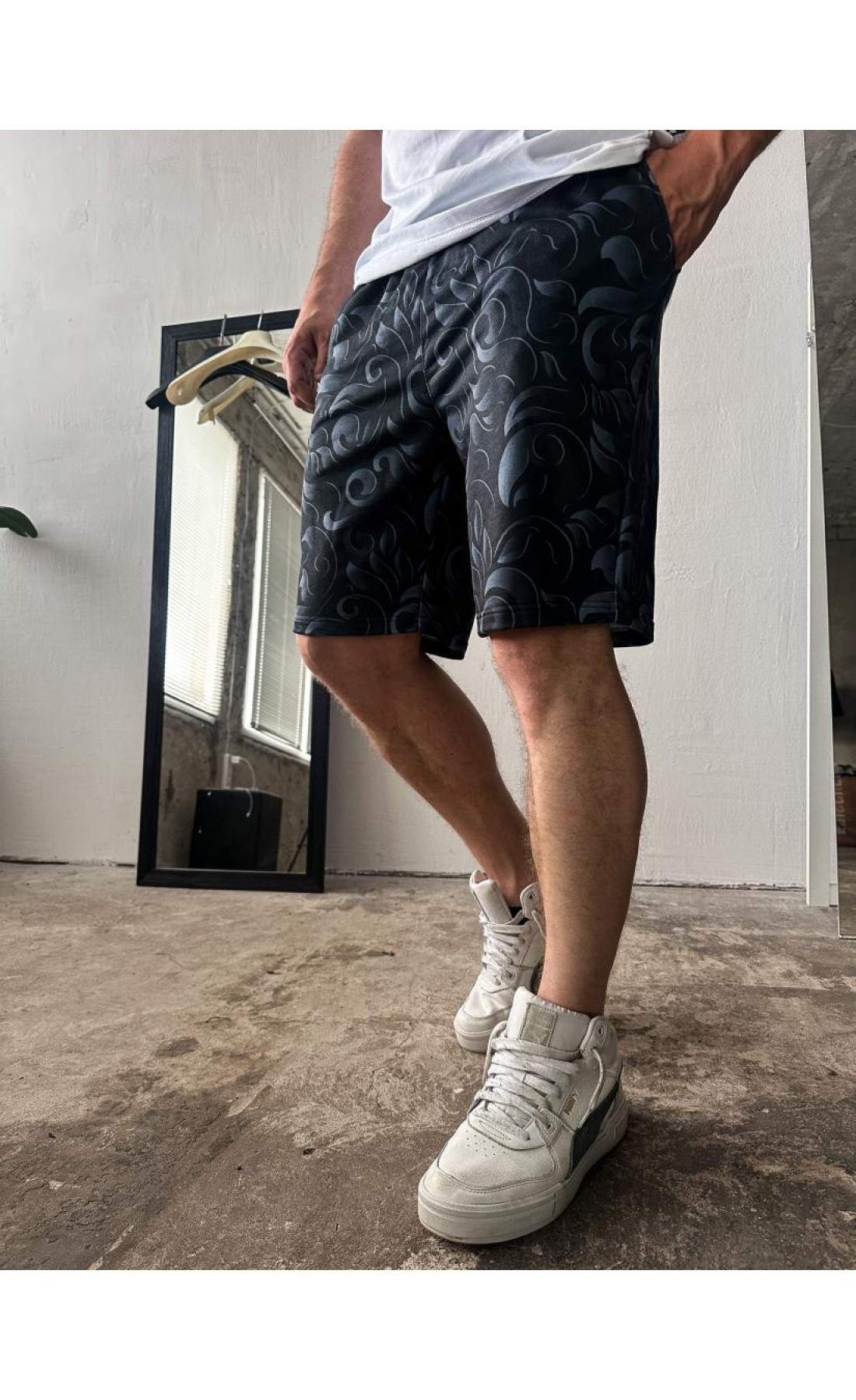темні чоловічі літні трикотажні шорти з модним дизайном