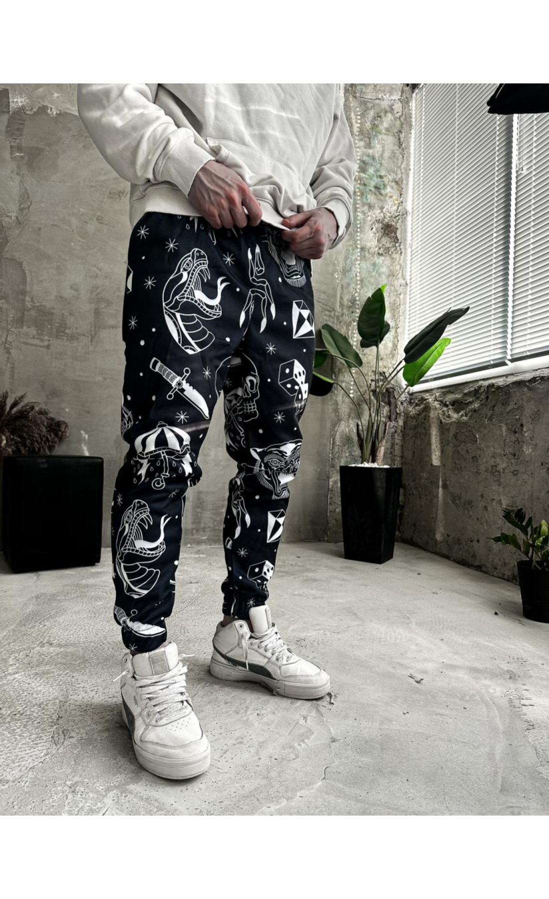 Теплі спортивні штани чоловічі матеріал трьохнитка на флісі