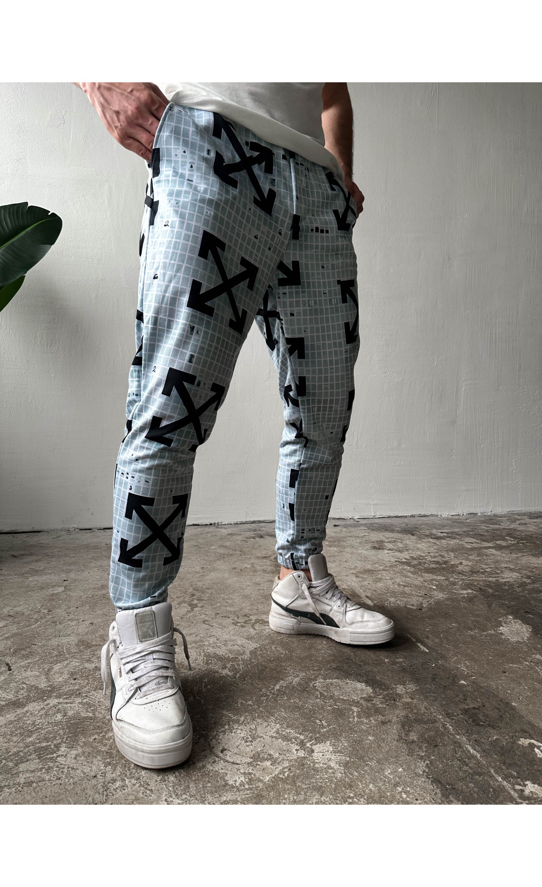 Спортивні штани не утеплені легкі принтовані