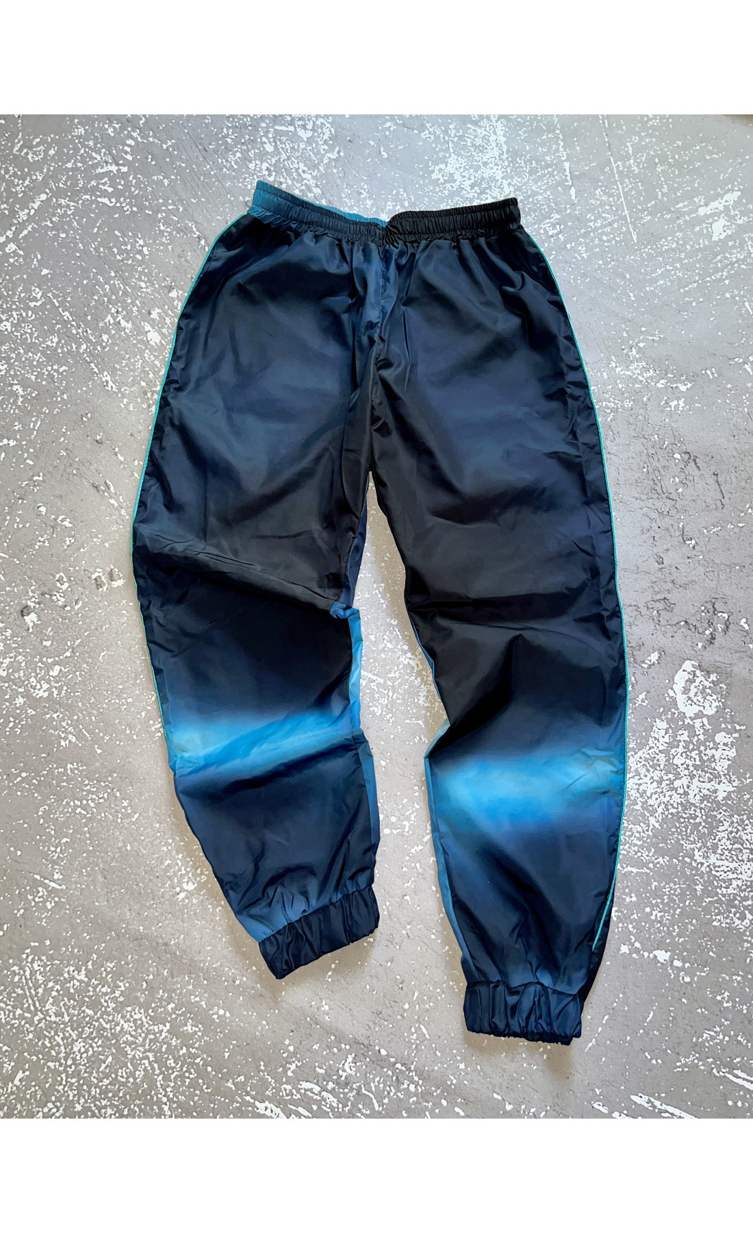 Спортивні чоловічі штани ,яскравого кольору