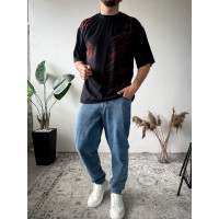 Футболка оверсайз легка темного кольору з принтом