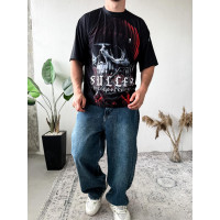 Футболка оверсайз легка темного кольору з принтом