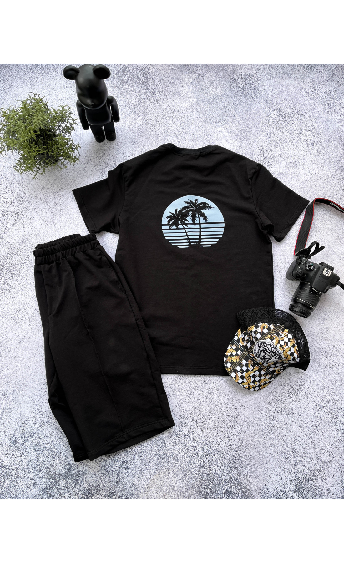 Чорний спортивний костюм чоловічий футболка шорти