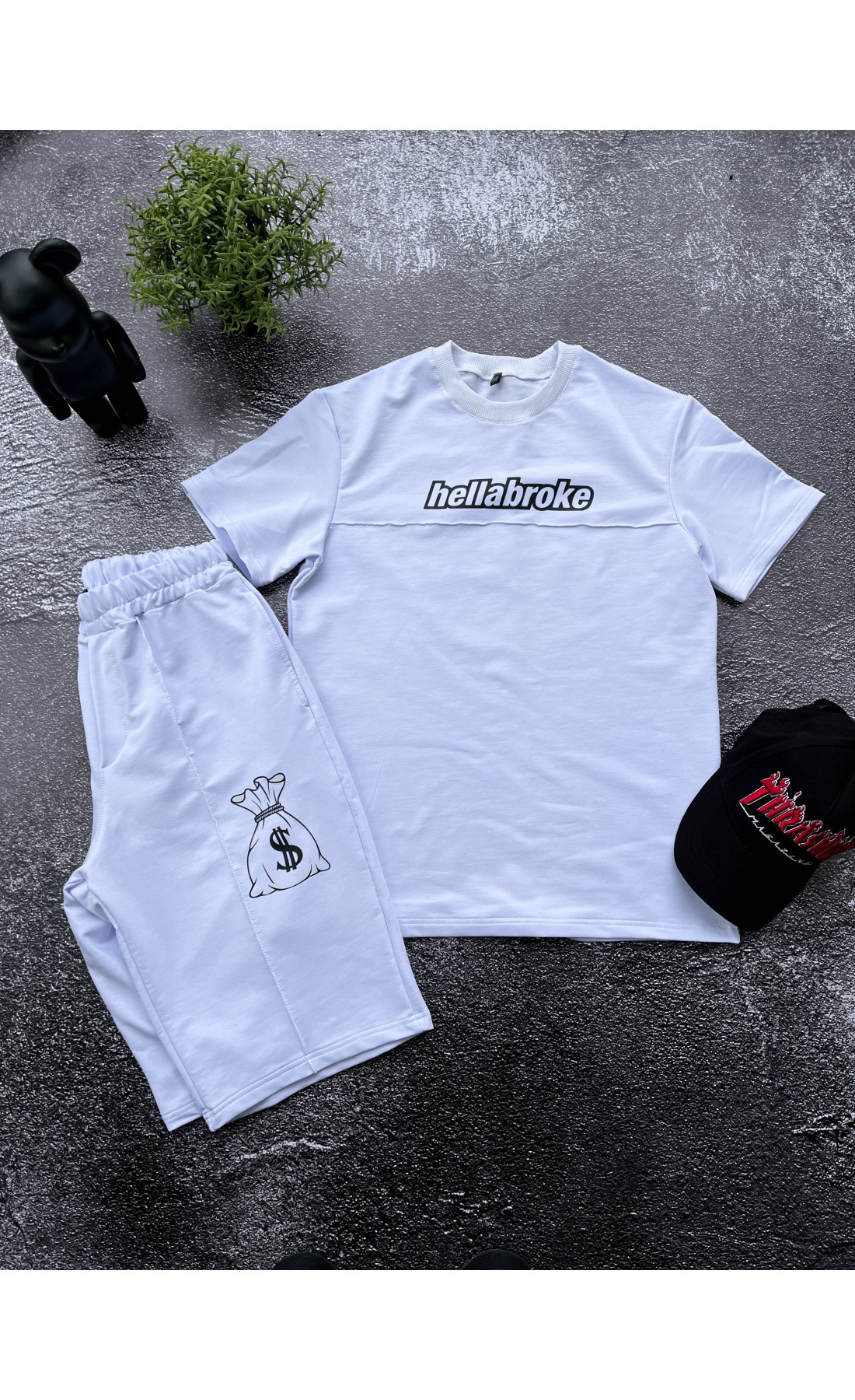 Літній білий костюм чоловічий з принтом