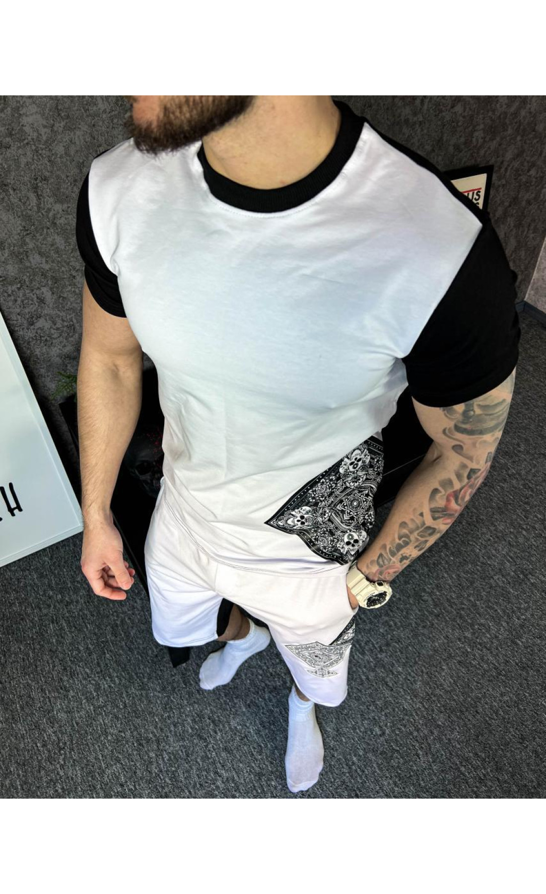 Чорно-білий чоловічий літній спортивний костюм зі вставками