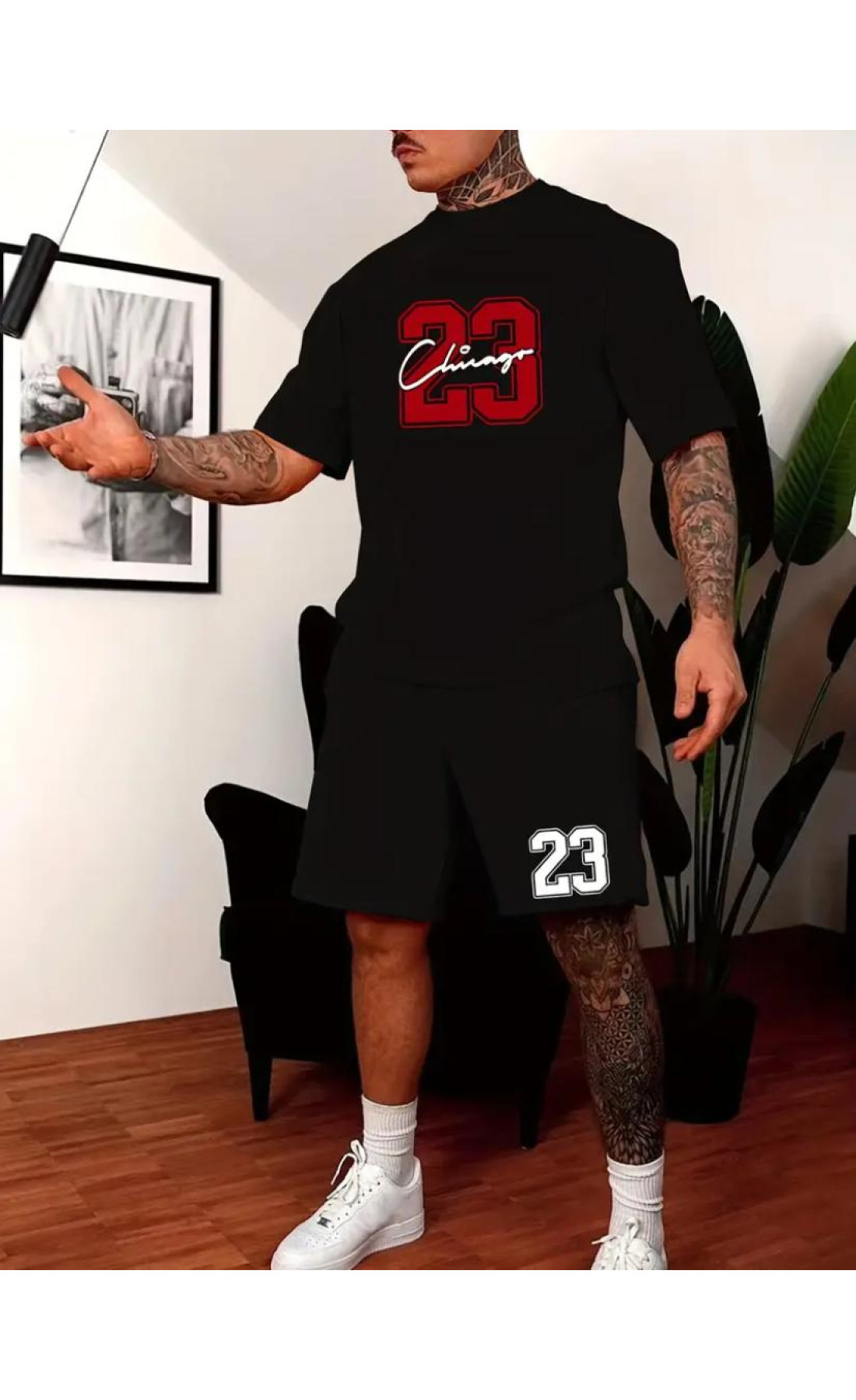 Модний чоловічий чорний літній спортивний костюм-двійка з яскравим дизайном