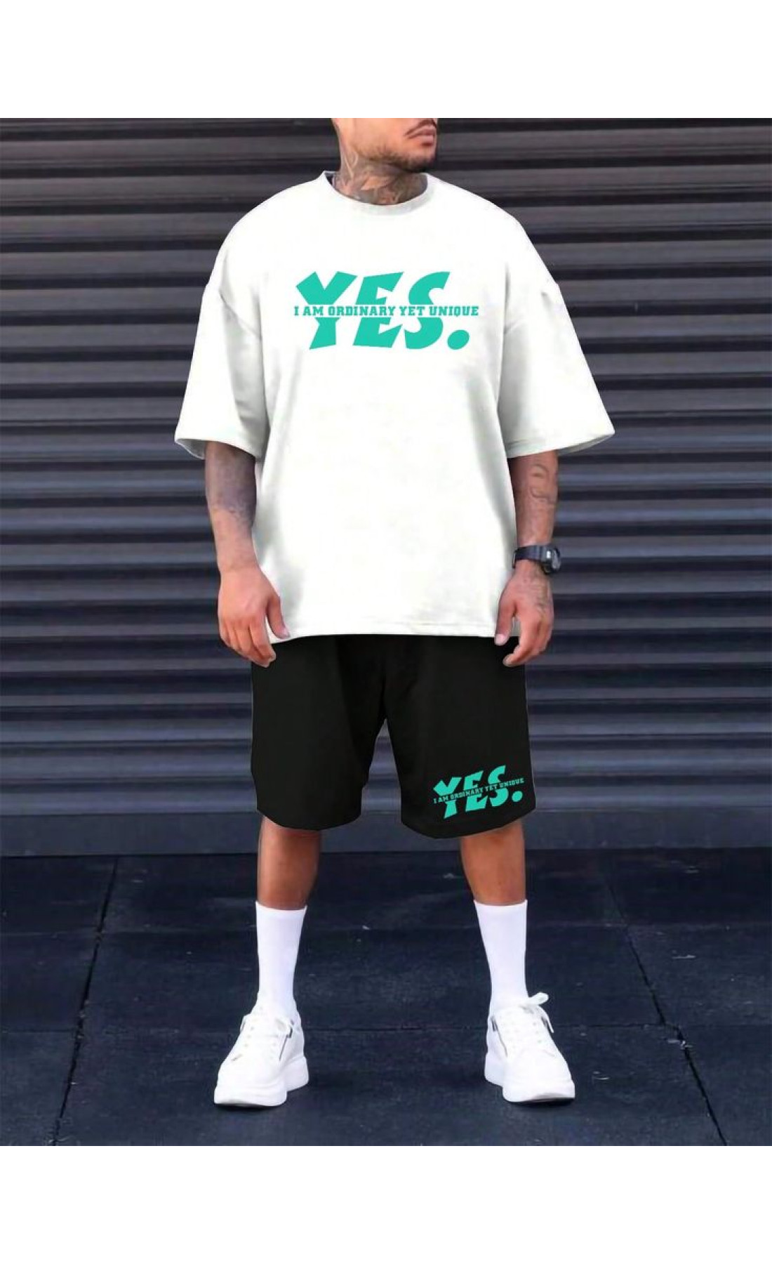 Чорно-білий комплект футболка та шорти з дтф принтом (оверсайз)