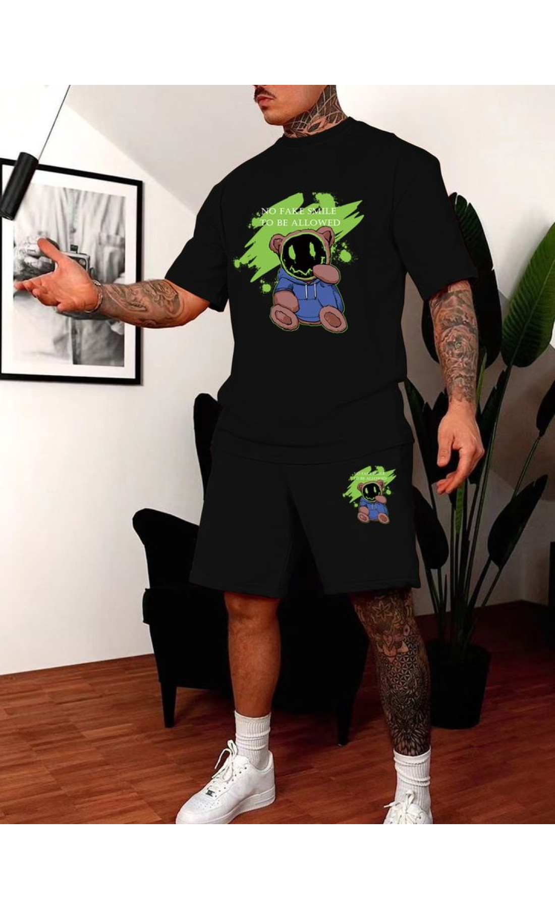 Комплект футболка та шорти чорного кольору з дтф принтом (оверсайз)