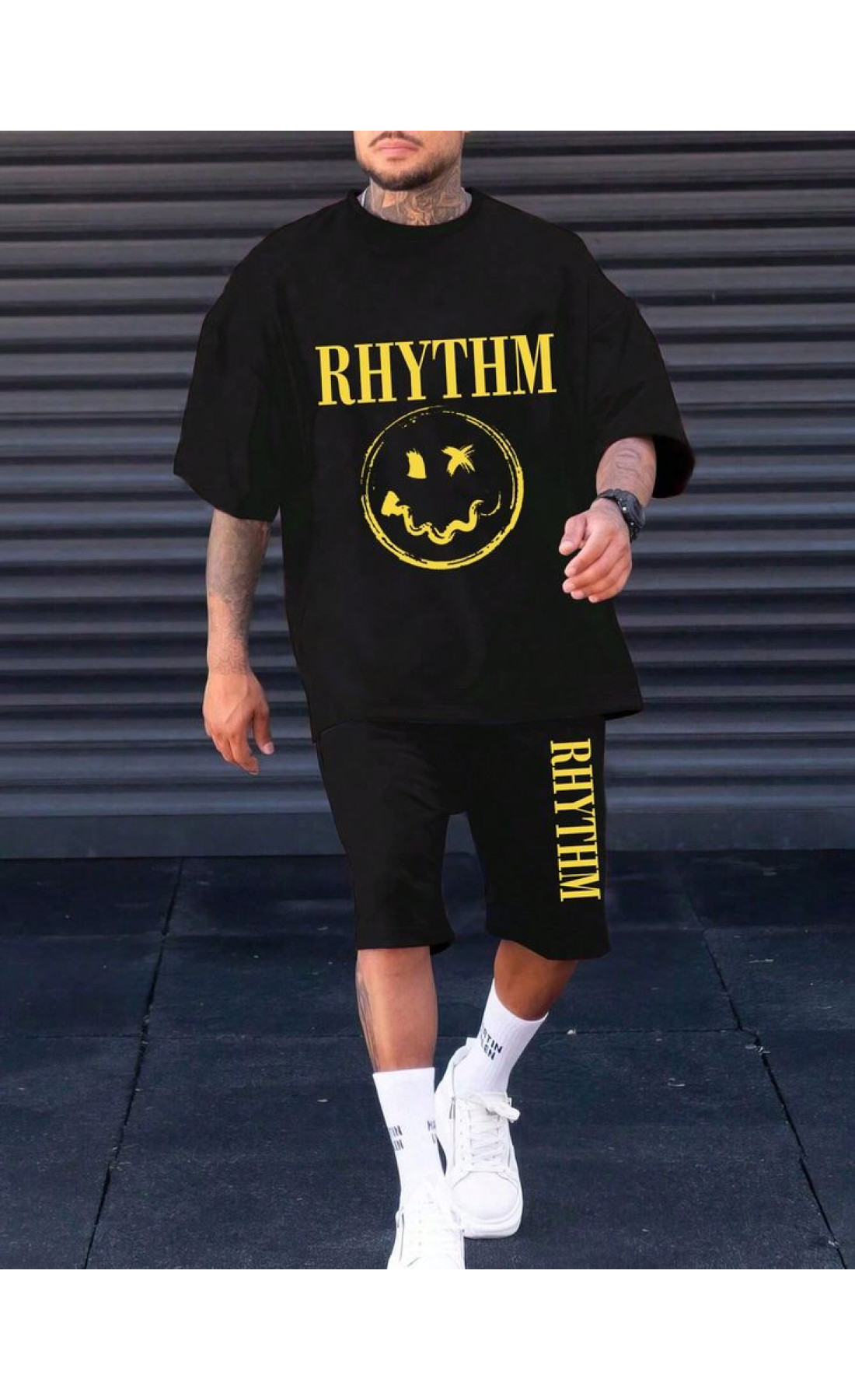 Комплект футболка та шорти чорного кольору з дтф принтом (оверсайз)