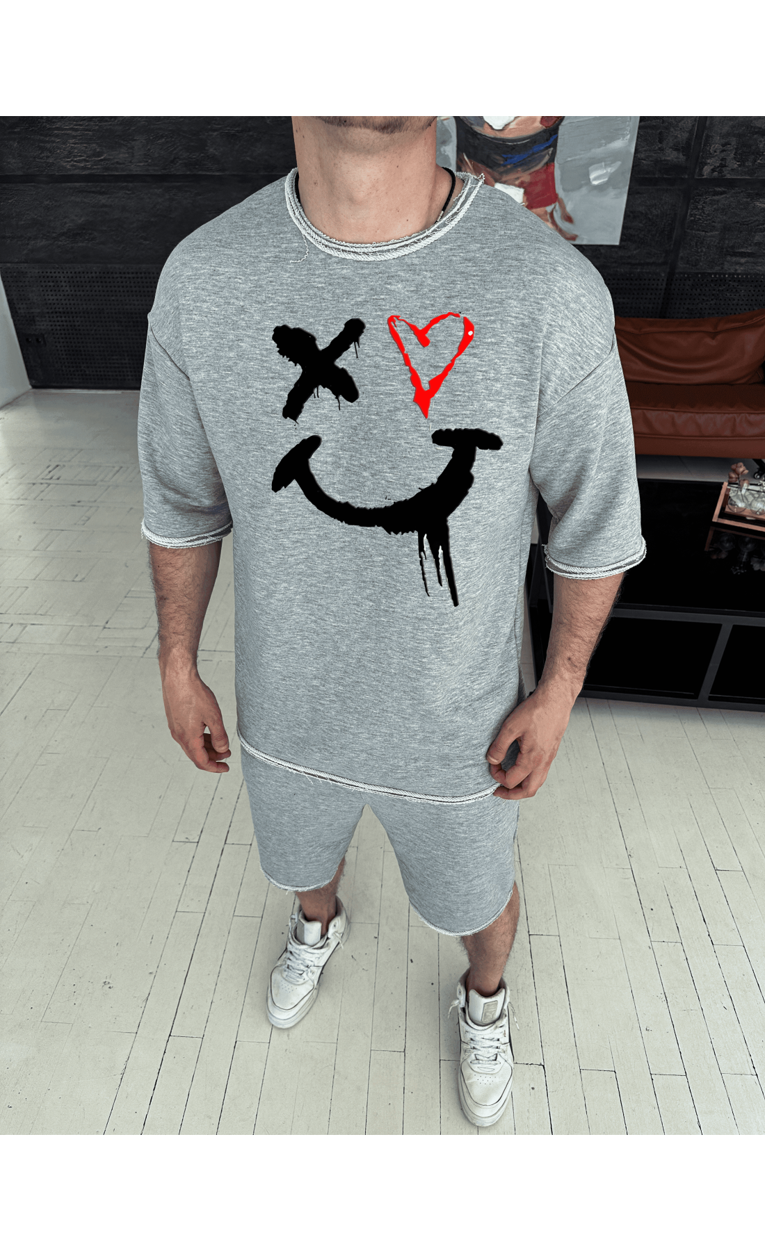 Комплект футболка та шорти сірого кольору з дтф принтом (оверсайз)