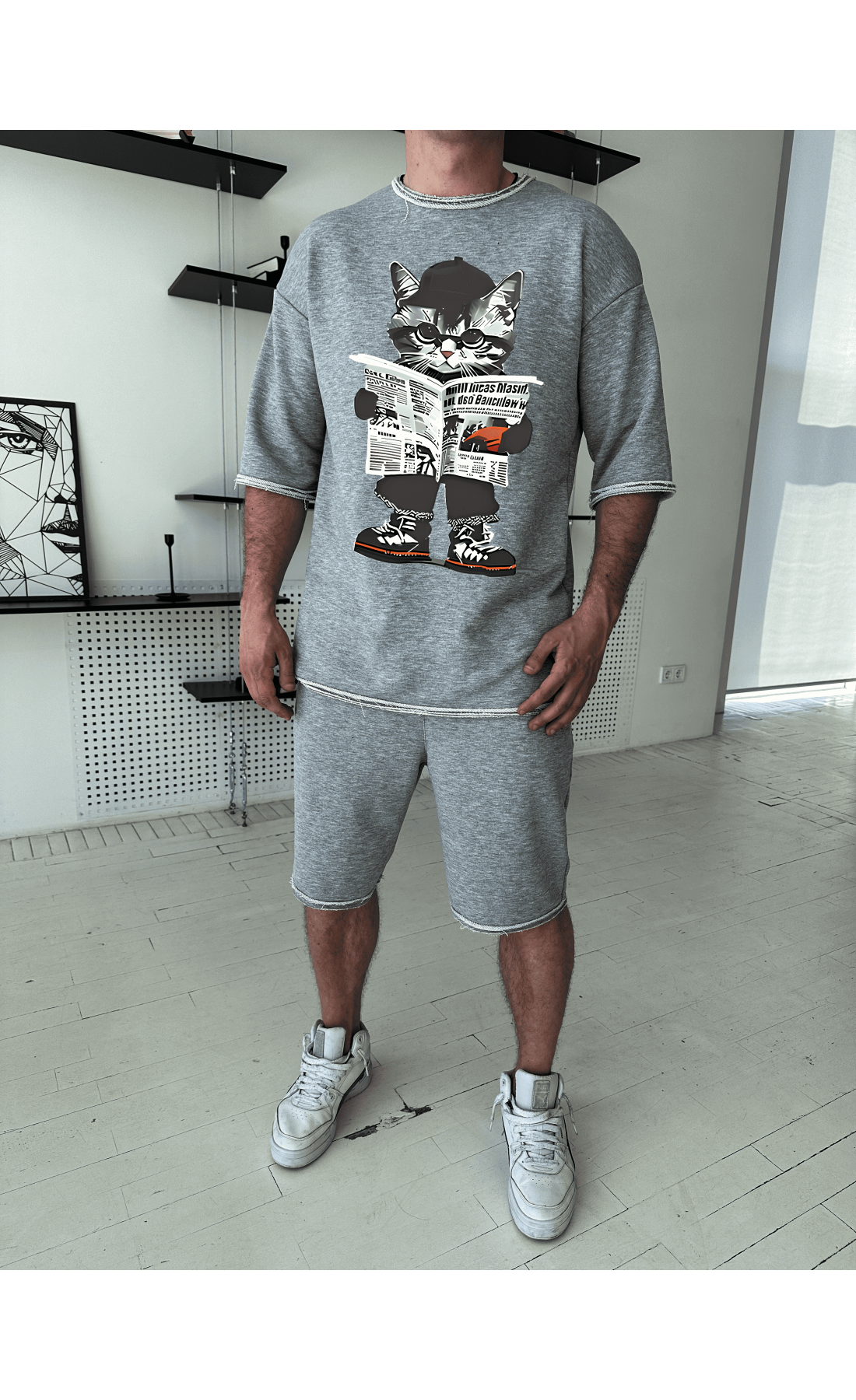 Комплект футболка та шорти сірого кольору з дтф принтом (оверсайз)