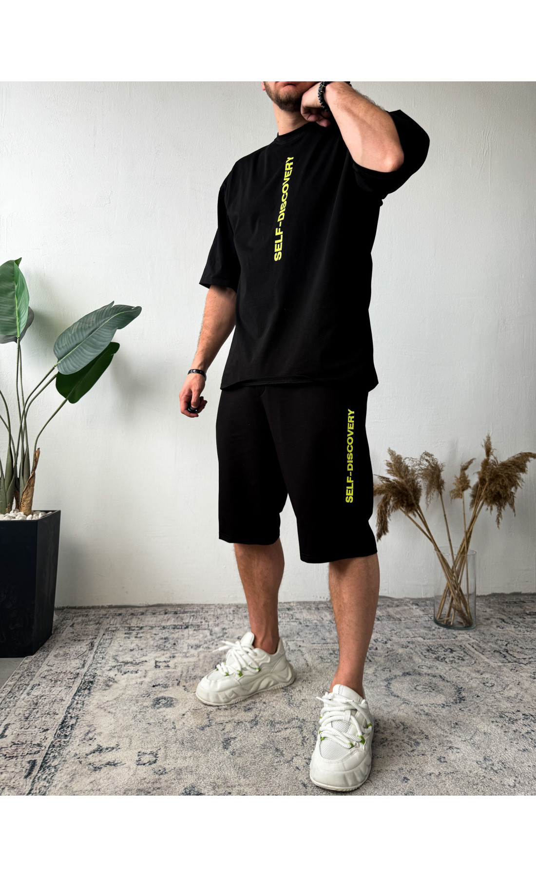 Комплект футболка шорти оверсайз стильний чорний білий