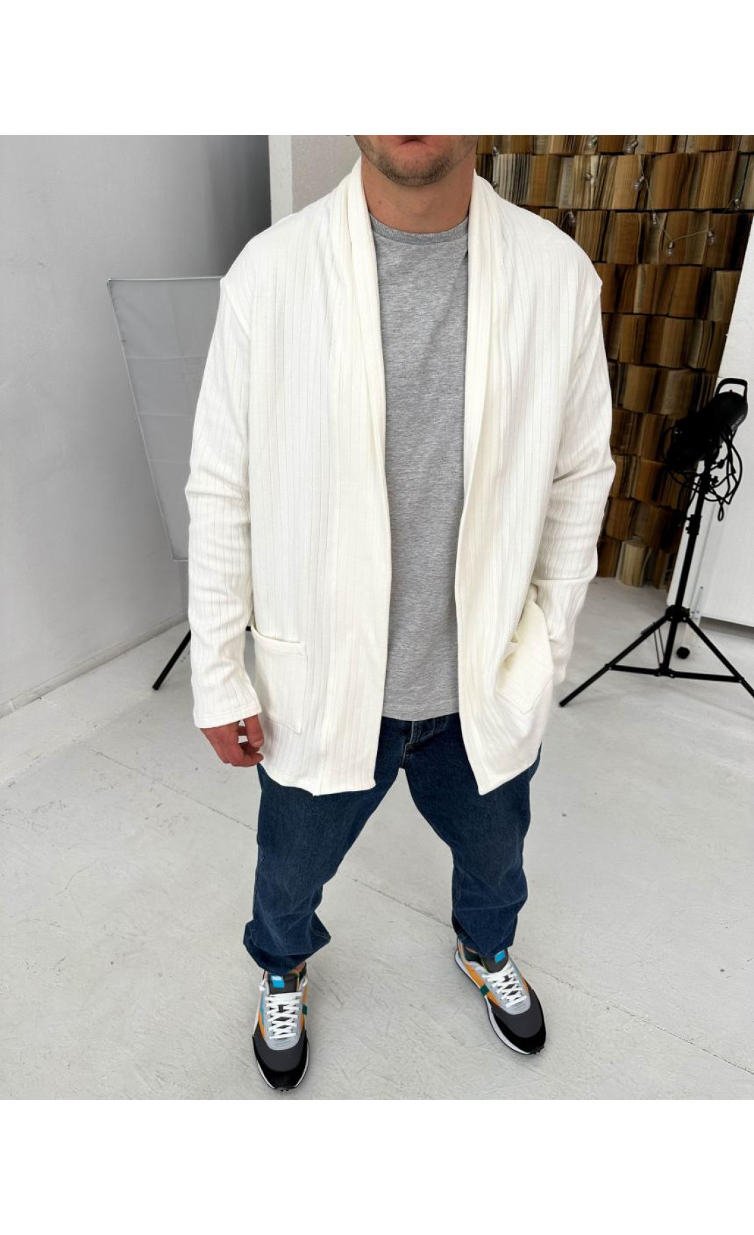 Білий чоловічий кардиган без капюшона